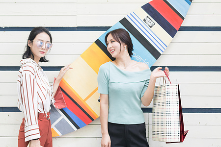 只要手机兼职玩得好，五一想去哪儿玩去哪儿玩！